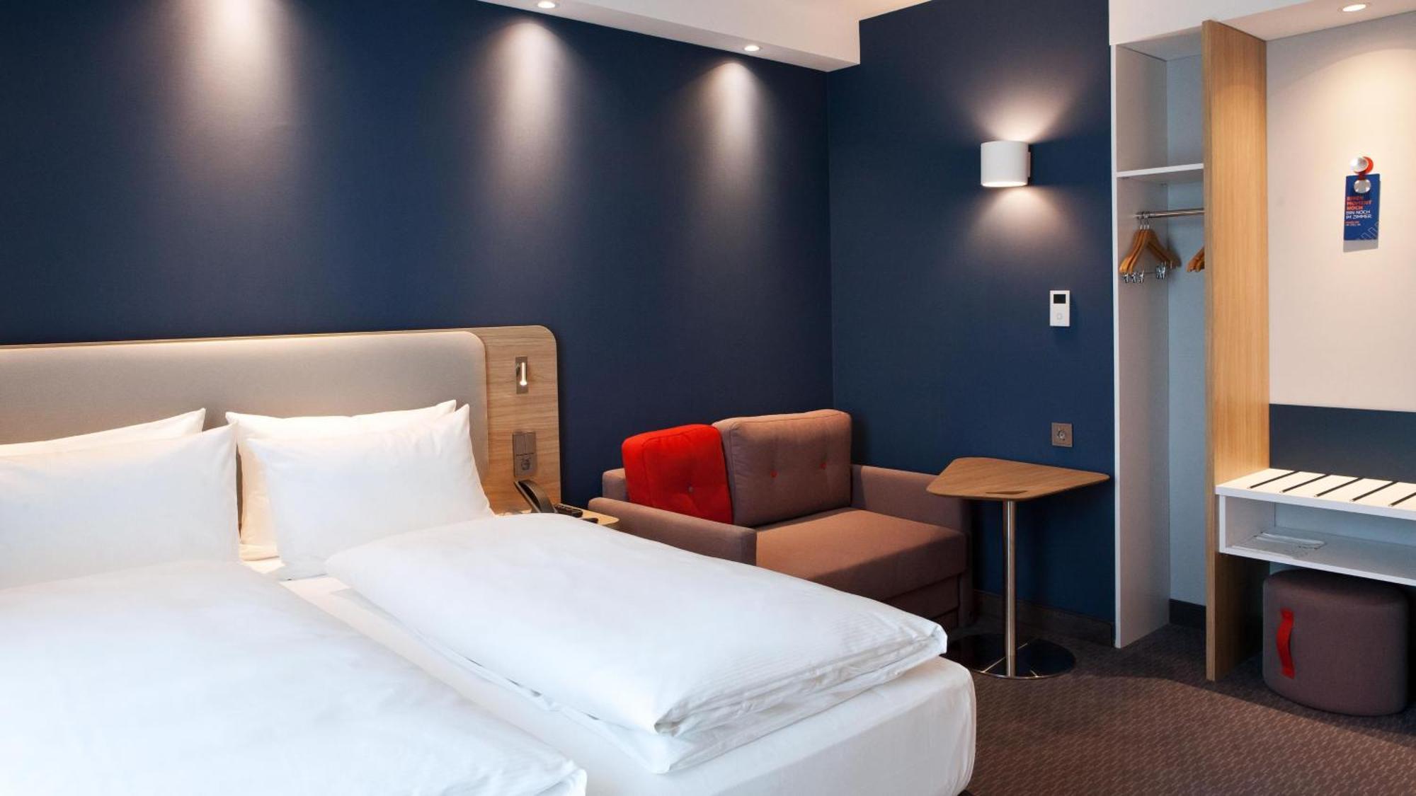 Holiday Inn Express - Ρέμσαϊντ Εξωτερικό φωτογραφία